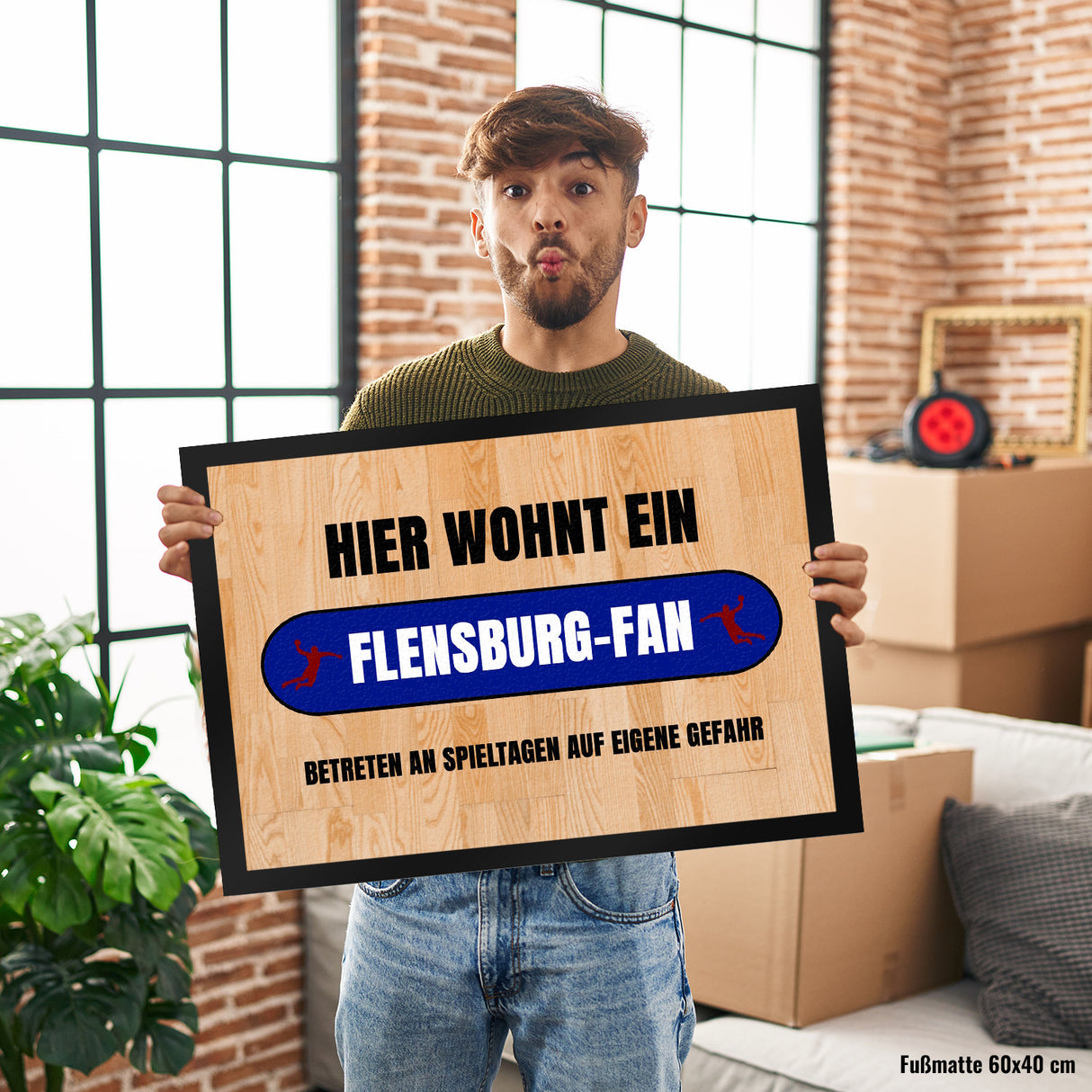 Hier wohnt ein Flensburg-Fan Fußmatte in 35x50 cm mit Turnhallenboden Motiv