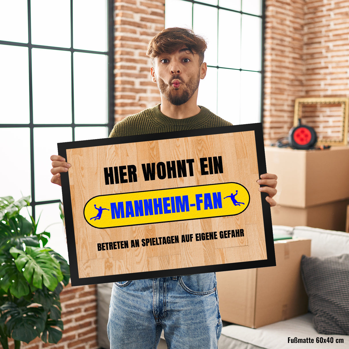 Hier wohnt ein Mannheim-Fan Fußmatte in 35x50 cm mit Turnhallenboden Motiv