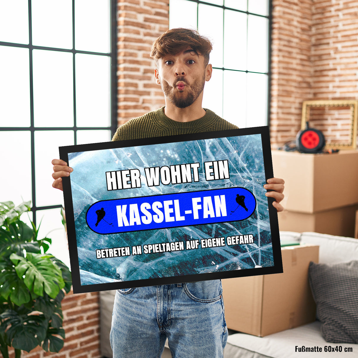 Hier wohnt ein Kassel-Fan Fußmatte in 35x50 cm mit Eishallen Boden-Motiv
