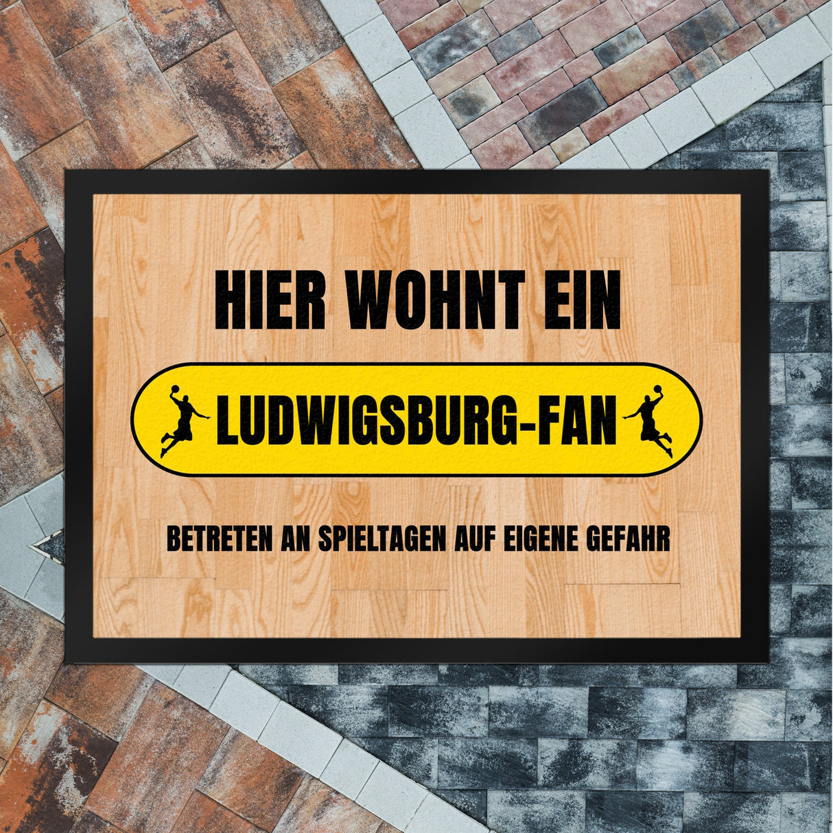 Hier wohnt ein Ludwigsburg-Fan Fußmatte in 35x50 cm mit Turnhallenboden Motiv