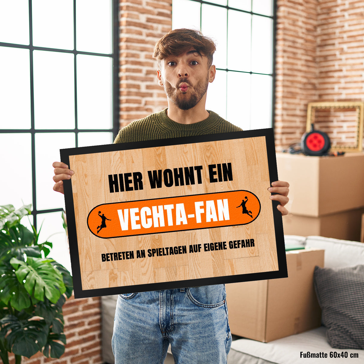 Hier wohnt ein Vechta-Fan Fußmatte in 35x50 cm mit Turnhallenboden Motiv