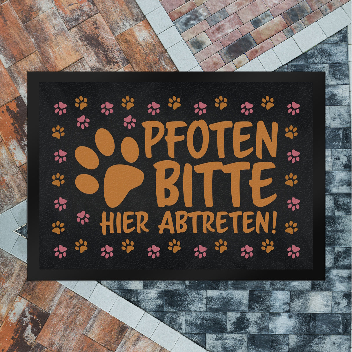Pfoten bitte hier abtreten Fußmatte mit bunten Fußspuren von Hunden