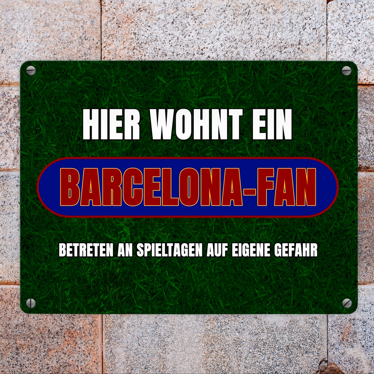 Hier wohnt ein Barcelona-Fan Metallschild in 15x20 cm mit Rasenmotiv