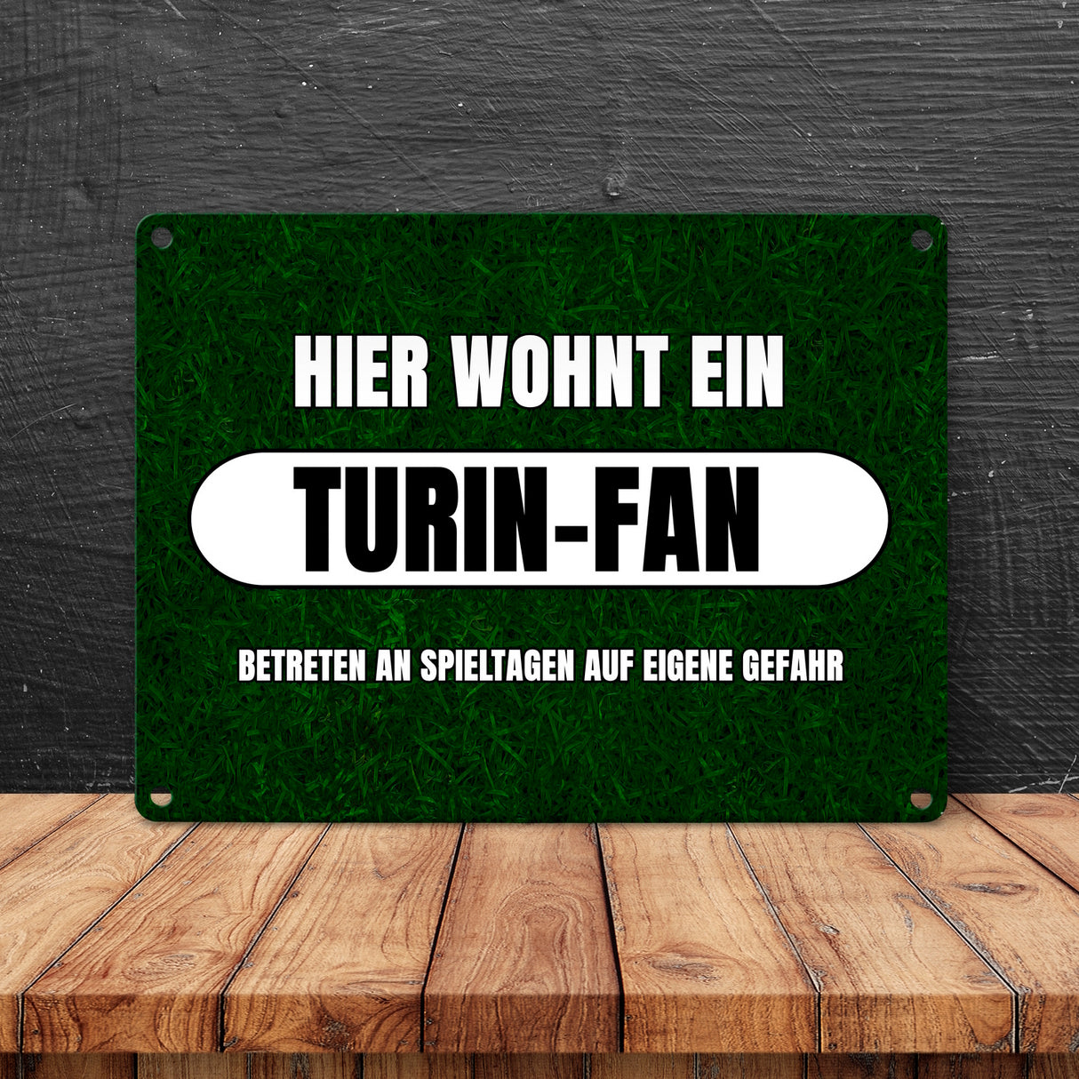 Hier wohnt ein Turin-Fan Metallschild in 15x20 cm mit Rasenmotiv