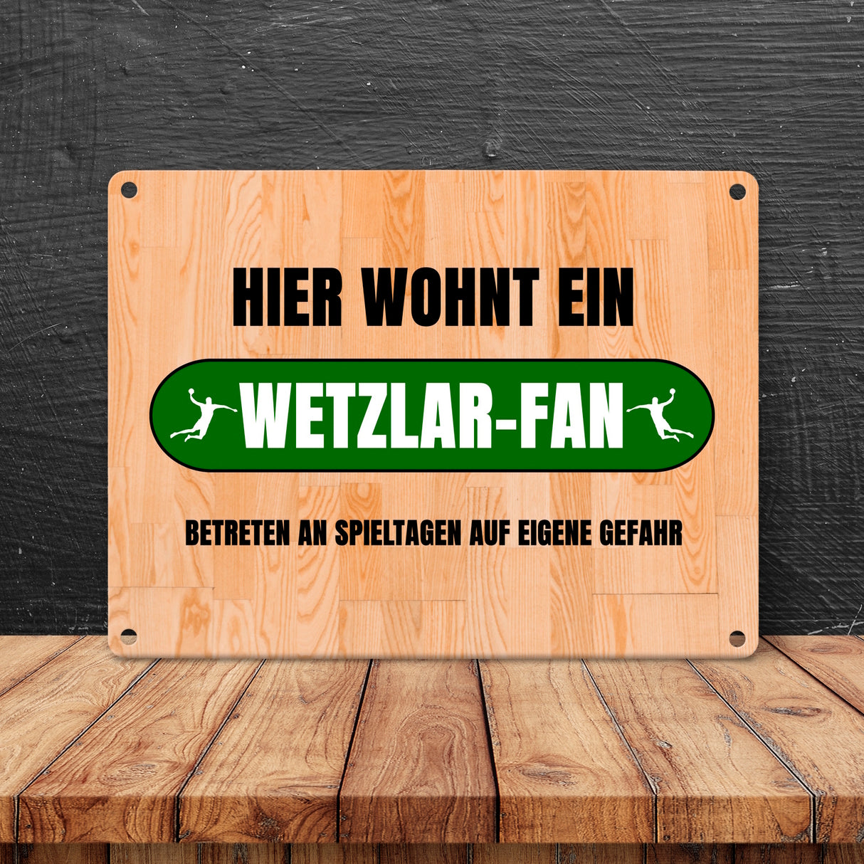 Hier wohnt ein Wetzlar-Fan Metallschild in 15x20 cm mit Turnhallenboden Motiv