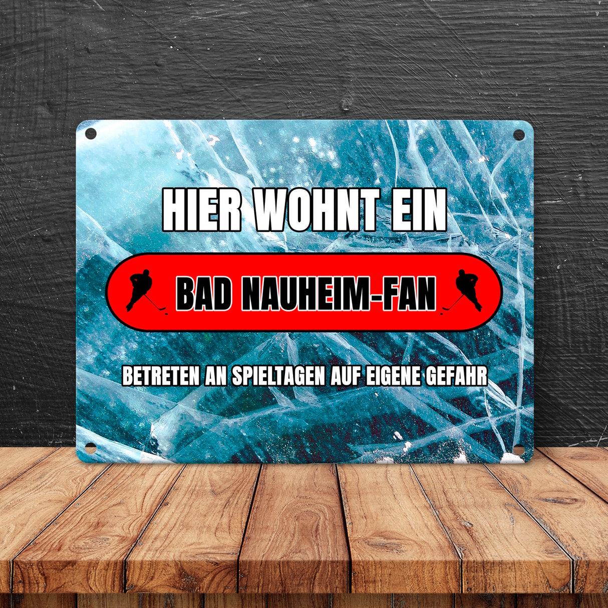 Hier wohnt ein Bad Nauheim-Fan Metallschild in 15x20 cm mit Eishallen Boden-Motiv