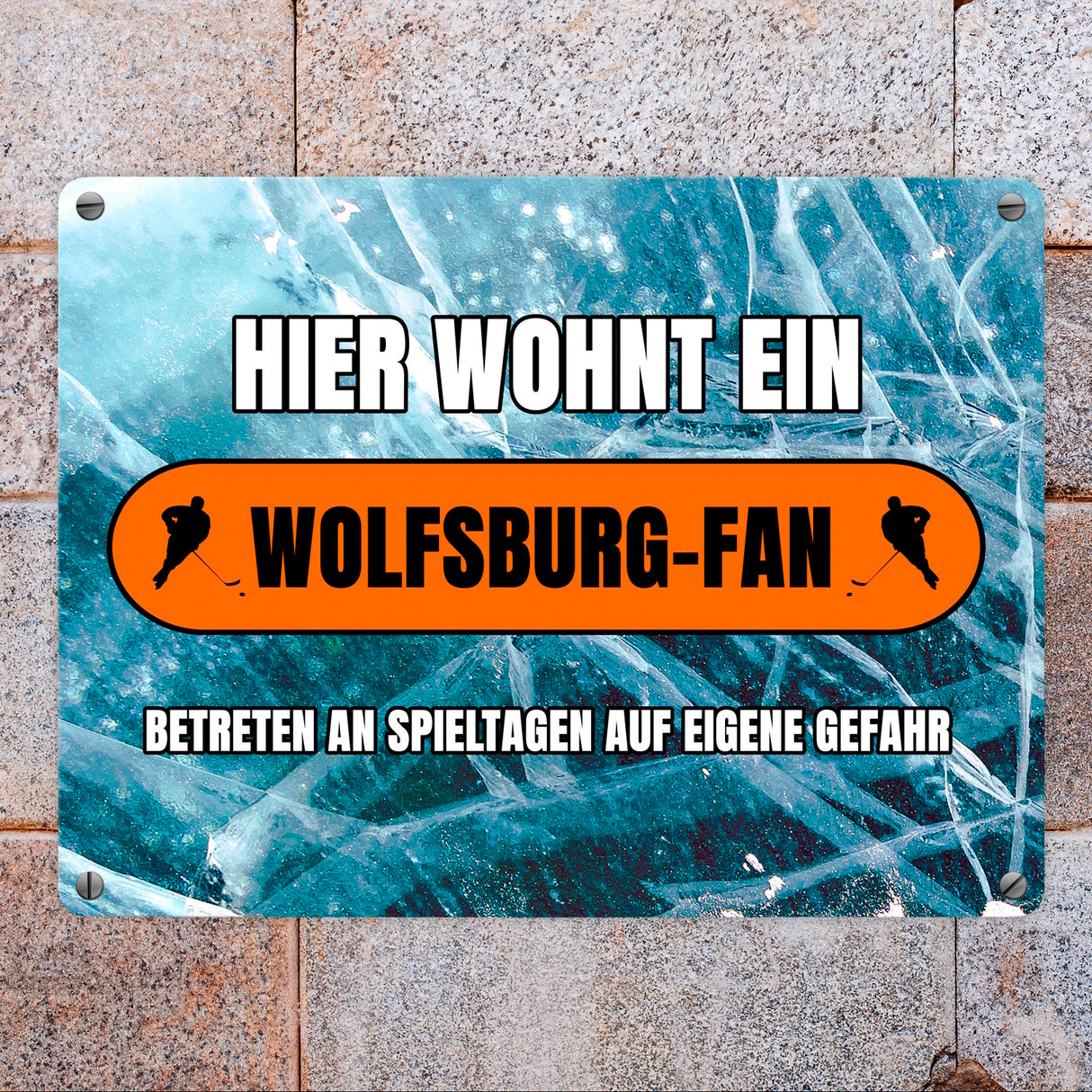 Hier wohnt ein Wolfsburg-Fan Metallschild in 15x20 cm mit Eishallen Boden-Motiv