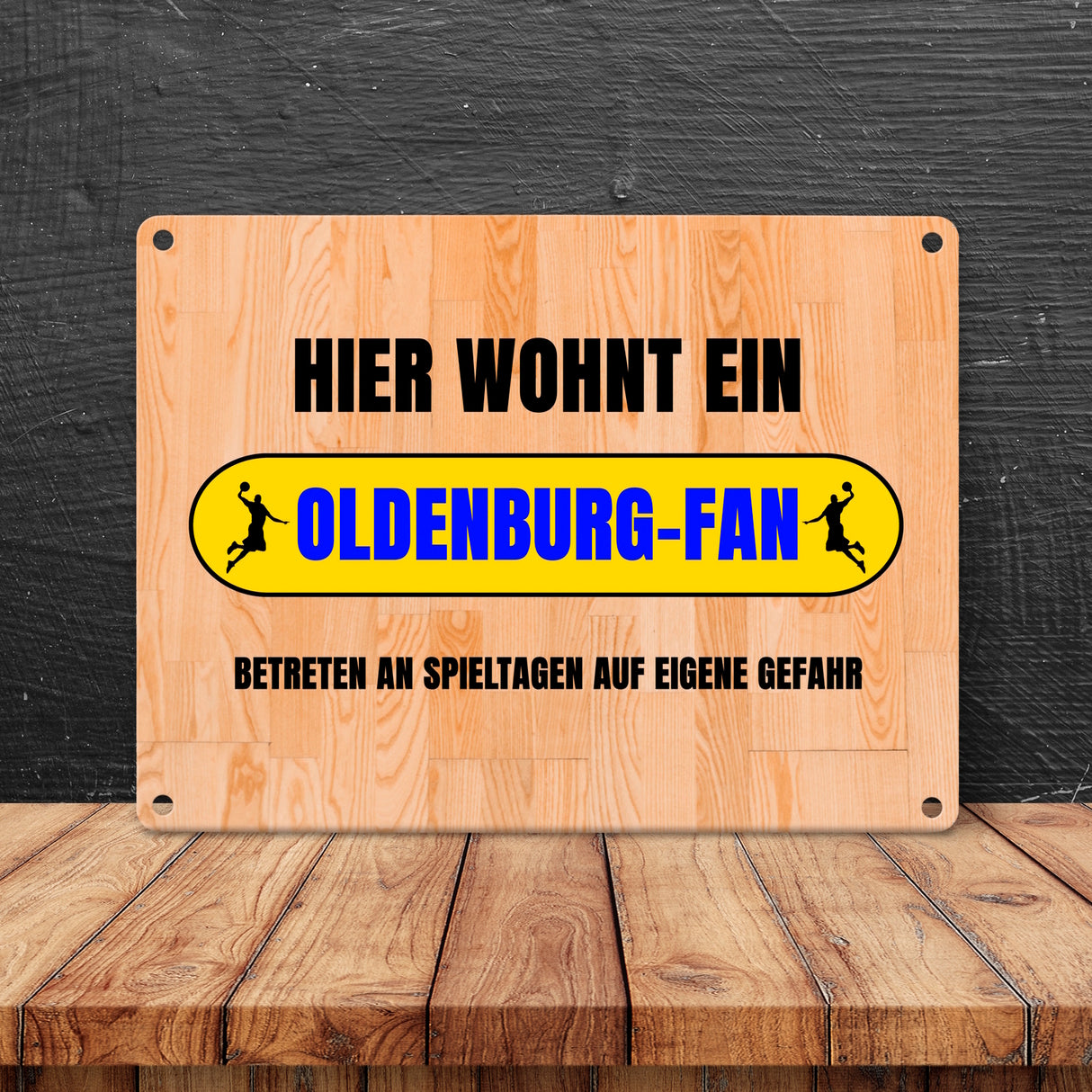 Hier wohnt ein Oldenburg-Fan Metallschild in 15x20 cm mit Turnhallenboden Motiv