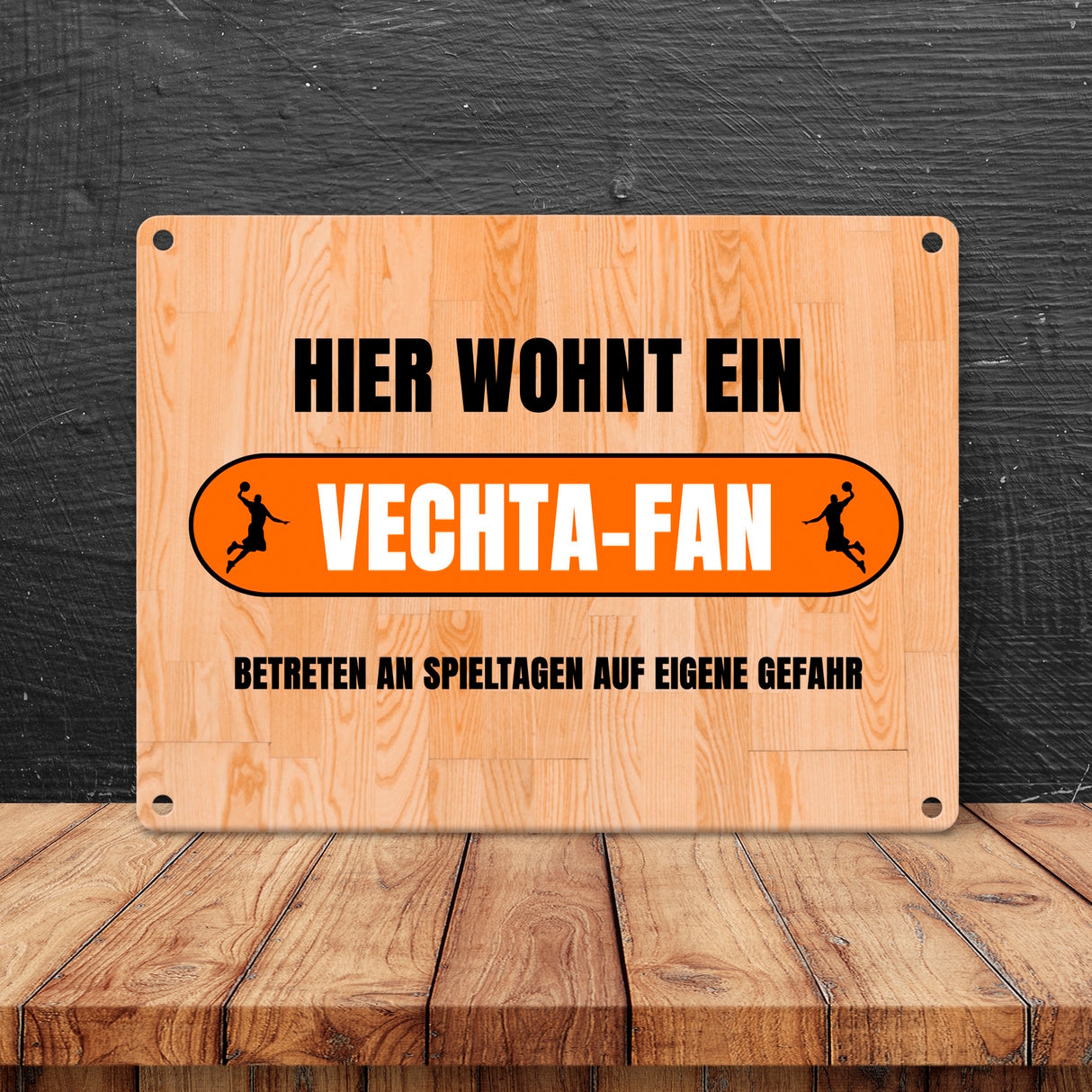 Hier wohnt ein Vechta-Fan Metallschild in 15x20 cm mit Turnhallenboden Motiv