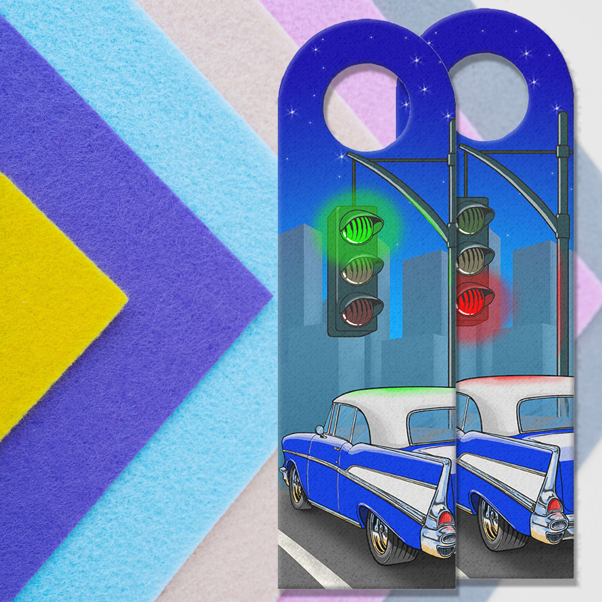 Türhänger rote und grüne Ampel mit blauem Retro US-Car und Skyline
