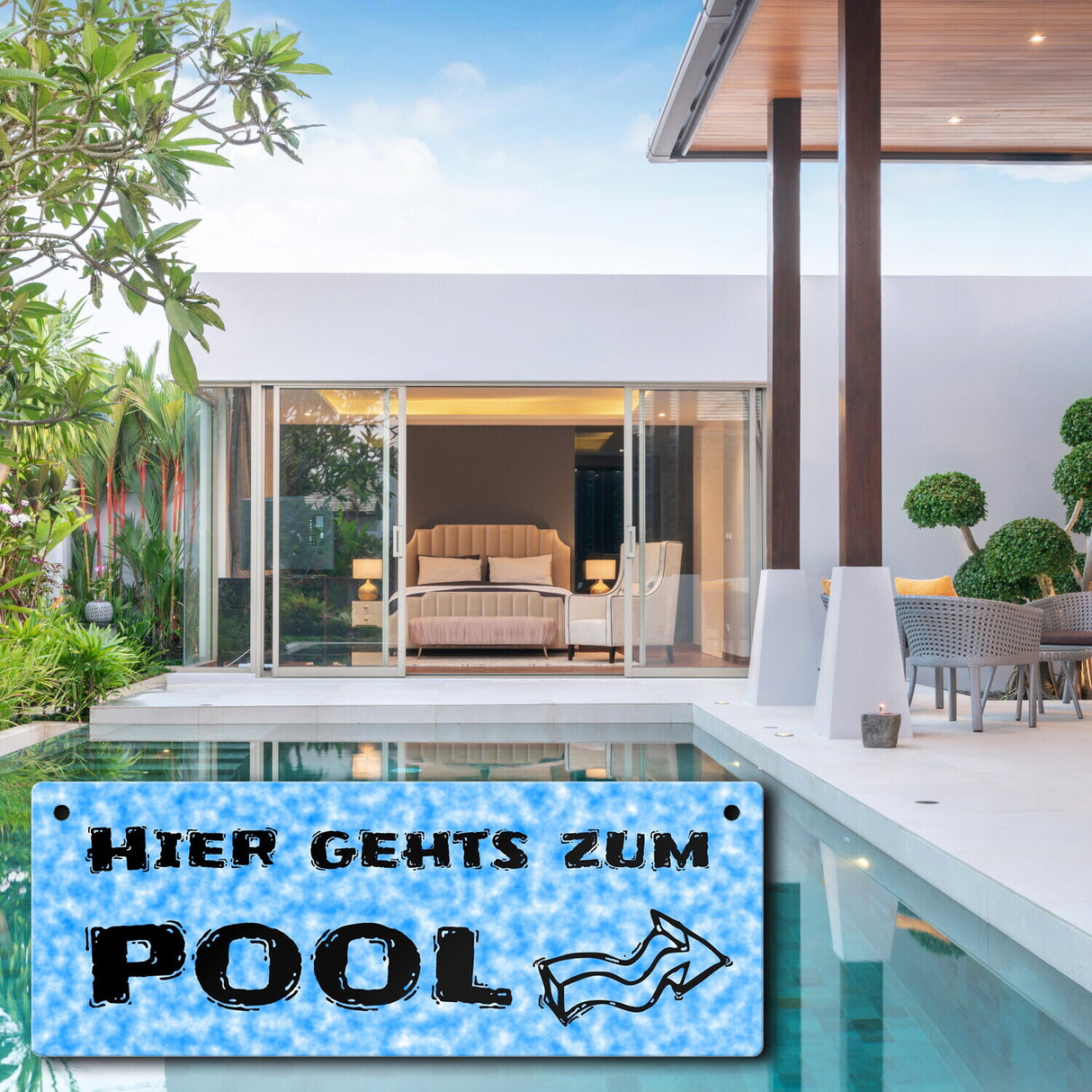 Hier geht’s zum Pool mit Pfeil nach rechts - Metallschild