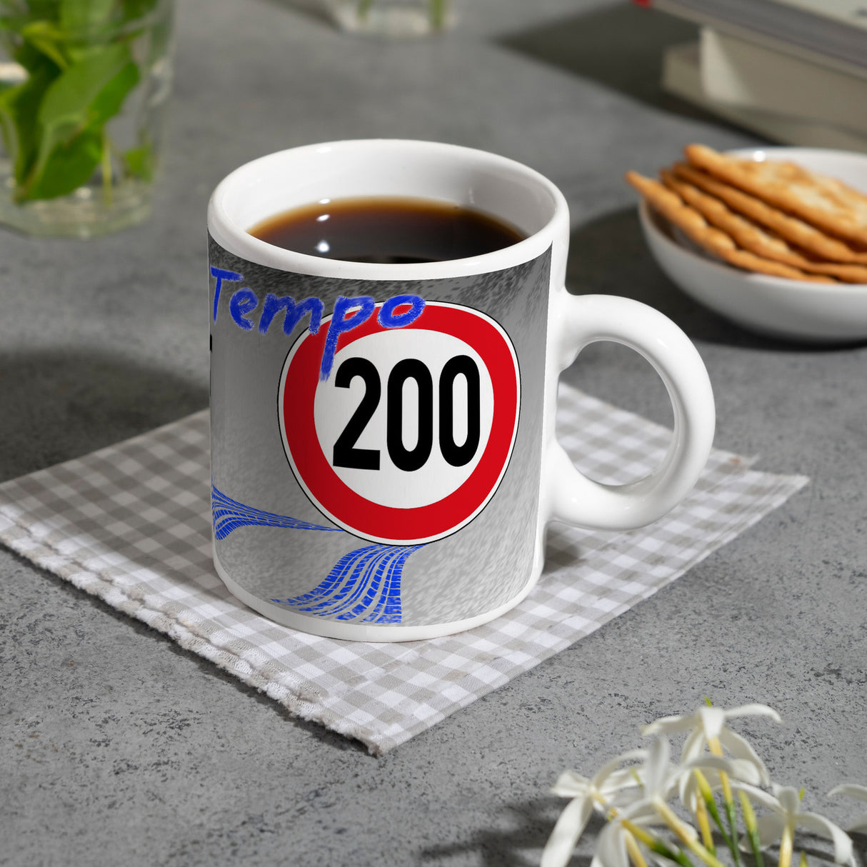 Kaffeebecher gegen Tempolimit - für 200 km/h bei Nässe auf Autobahn