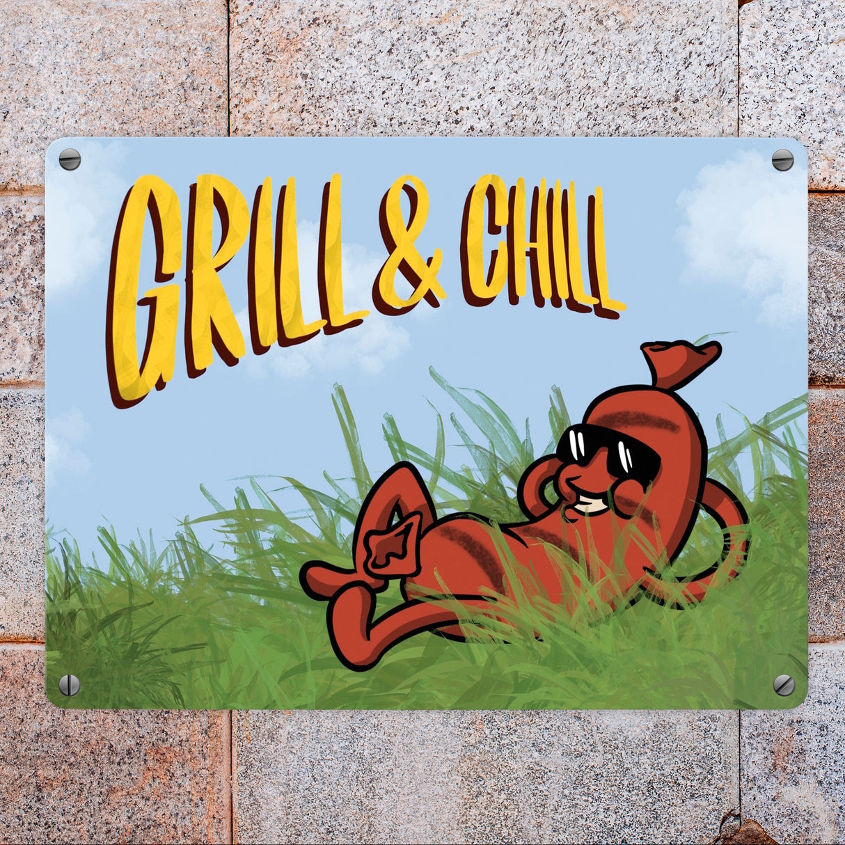 Metallschild Sommer Motiv - Bratwurst am Sonnenbaden mit Spruch Grill & Chill