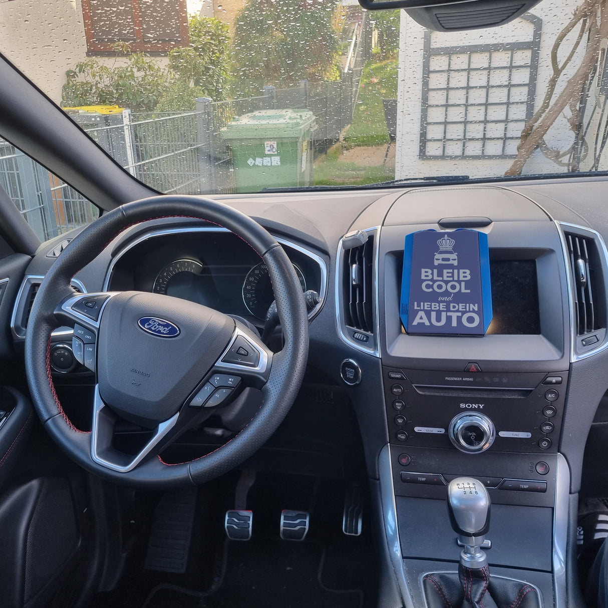 Bleib cool und liebe dein Auto Parkscheibe mit 2 Einkaufswagenchips
