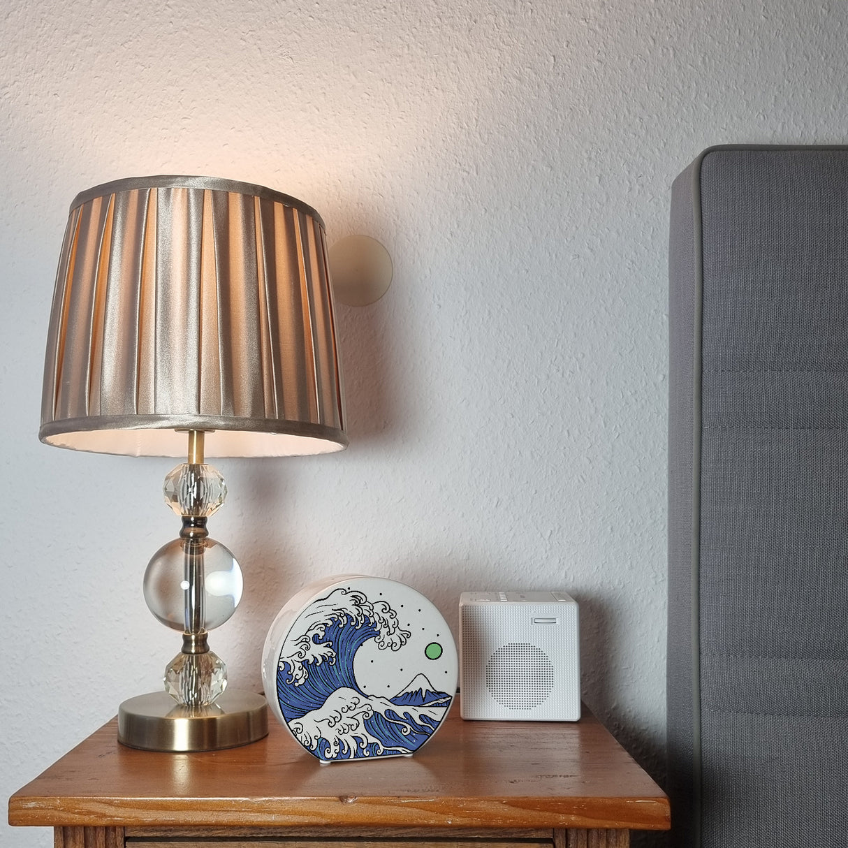 Spardose mit Wellen Motiv - Urlaubskasse aus Keramik mit schönem Meer Design