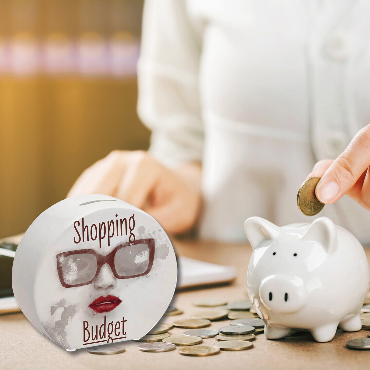 Spardose aus Keramik mit coolem Sonnenbrillenmotiv und Spruch - Shopping Budget