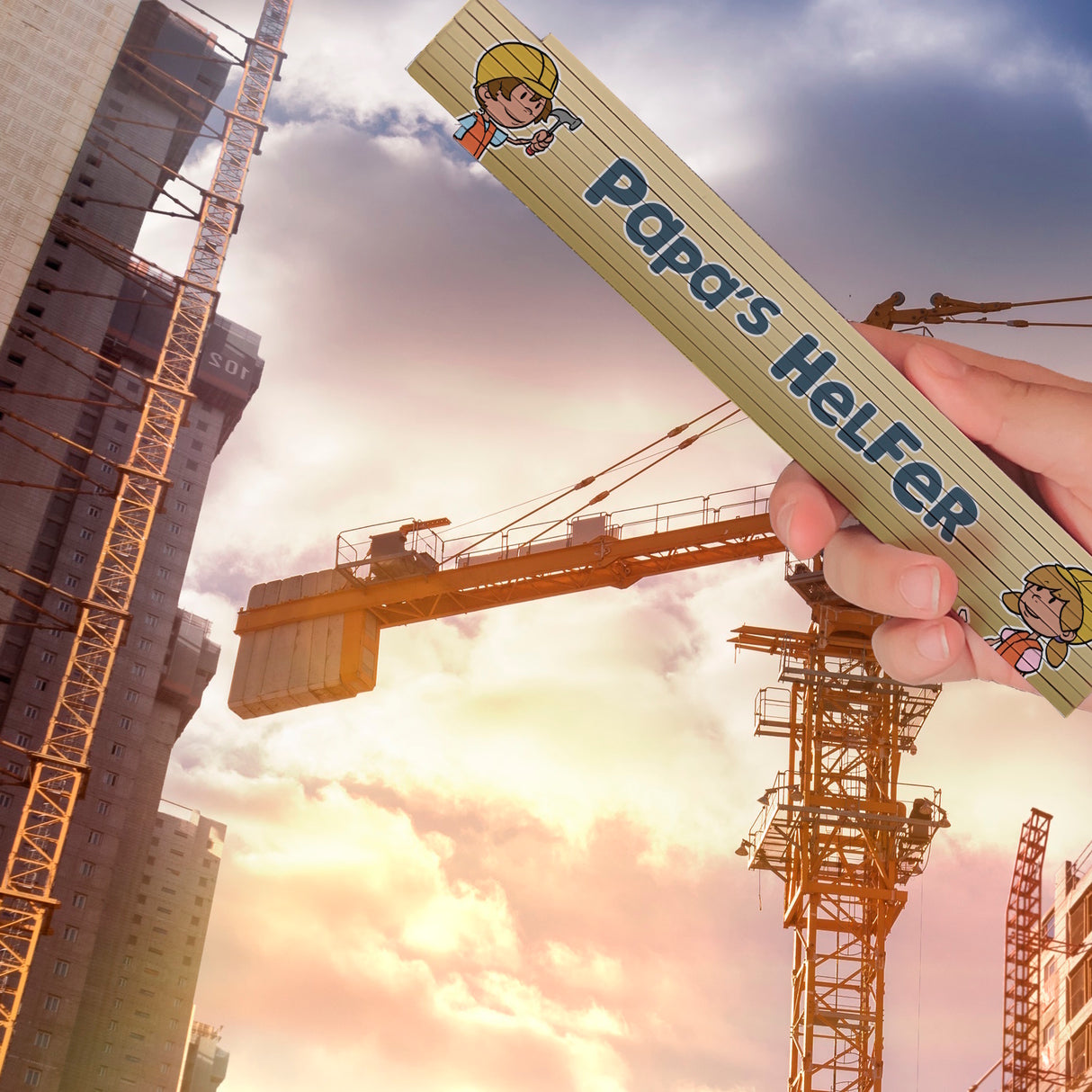 Meterstab aus Holz mit niedlichem Motiv für Kinder und Spruch - Papa's Helfer