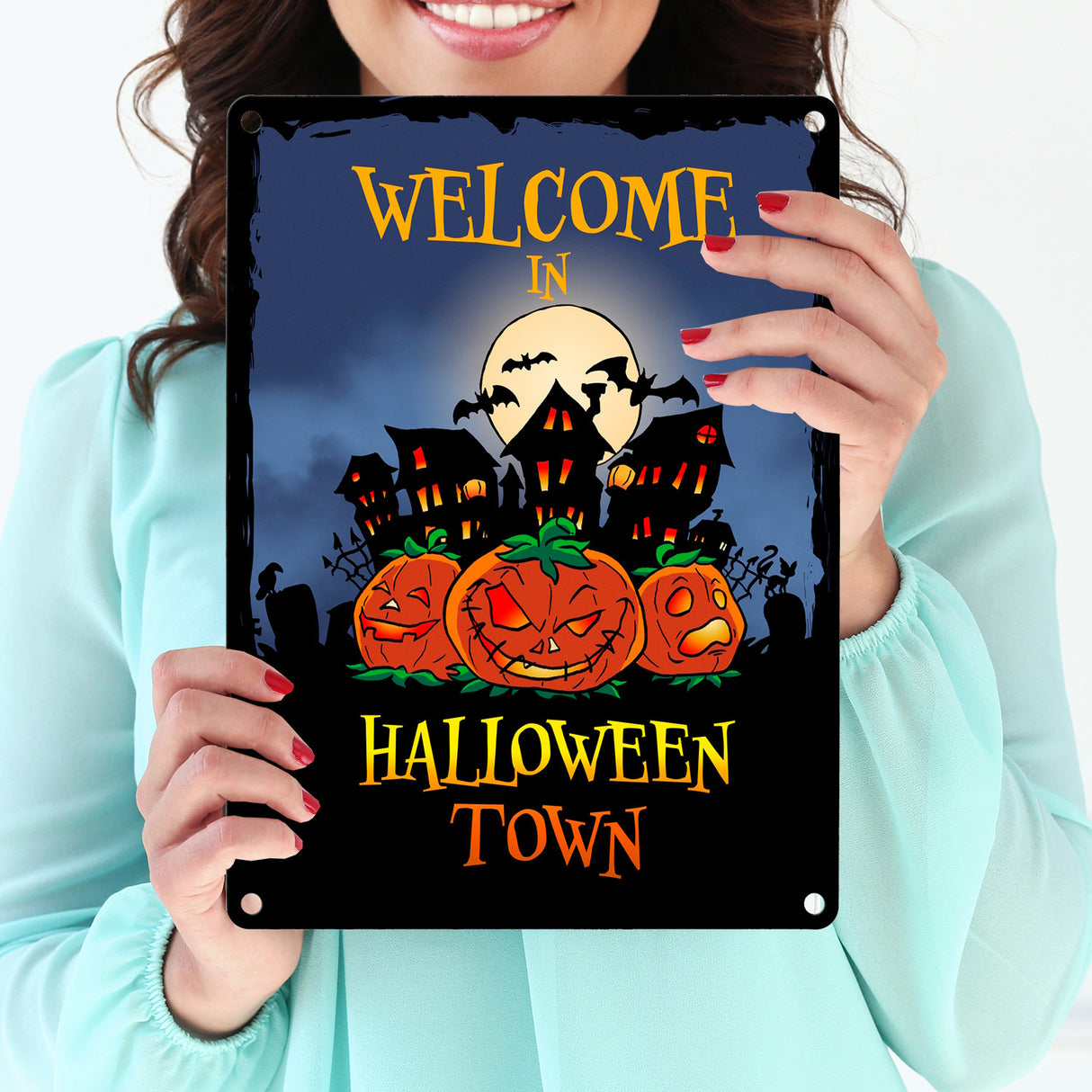 Metallschild mit gruseligem Motiv und Spruch - Welcome in Halloween Town -
