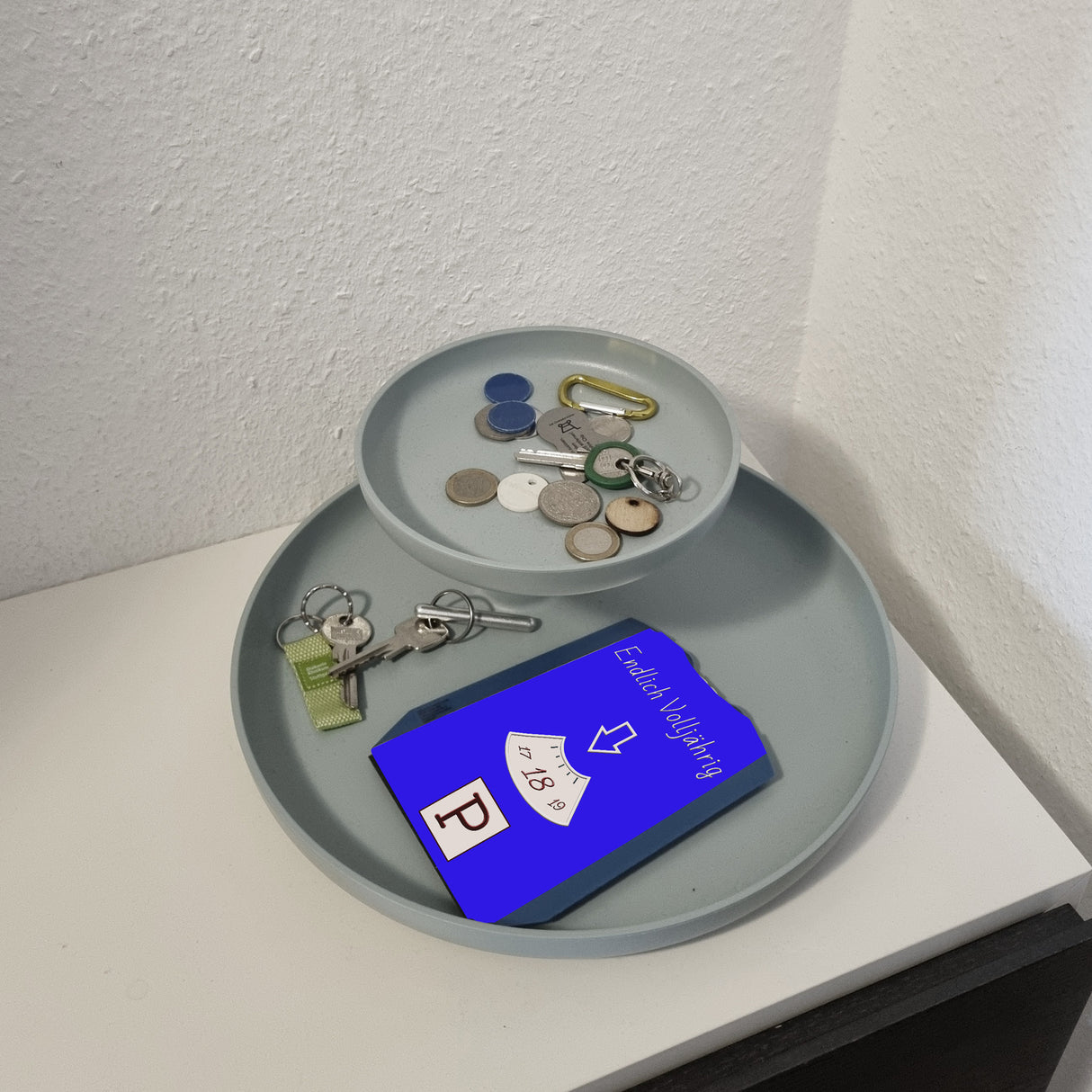 Endlich volljährig Parkscheibe in Blau