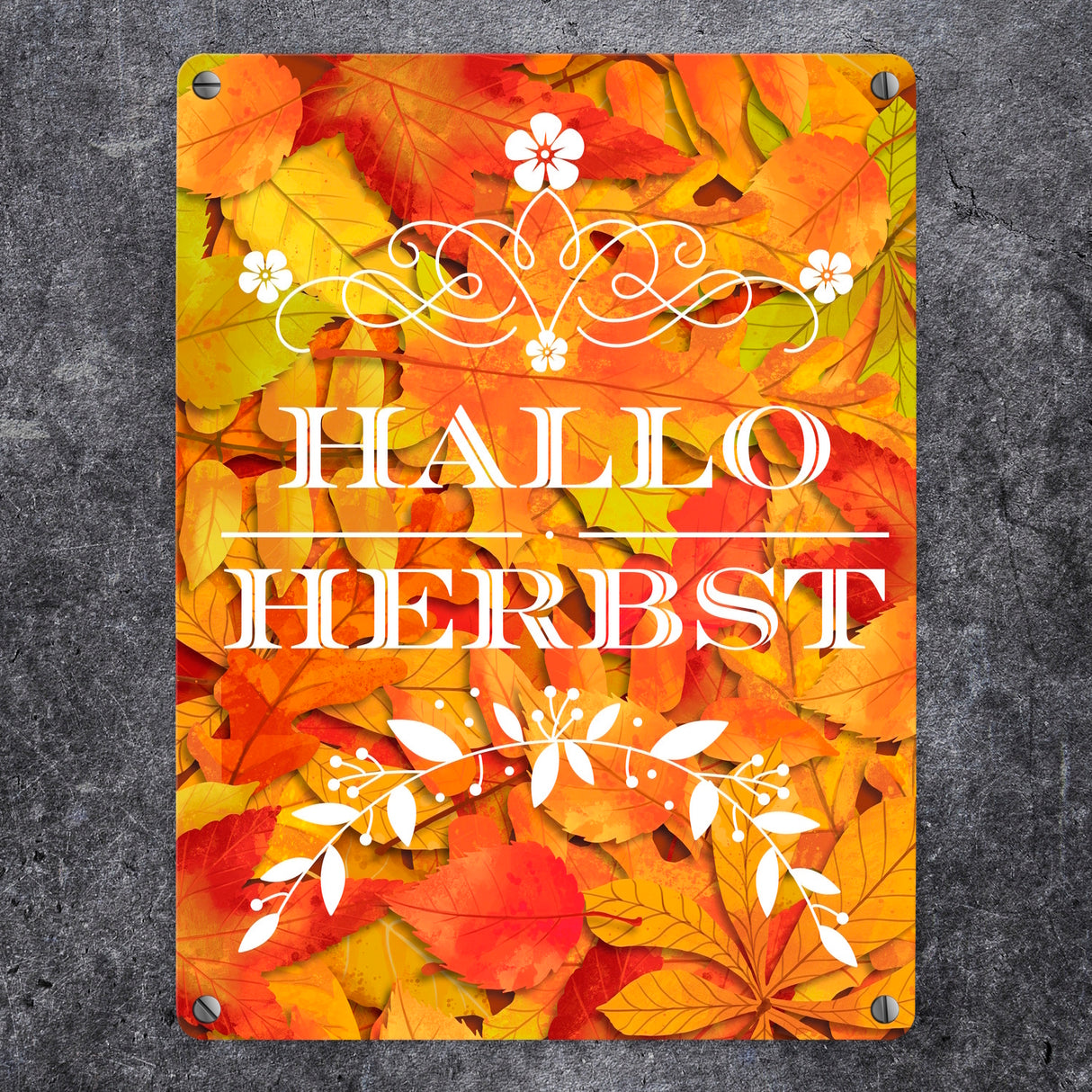 Metallschild mit schönen Herbstblättern und Schriftzug - Hallo Herbst