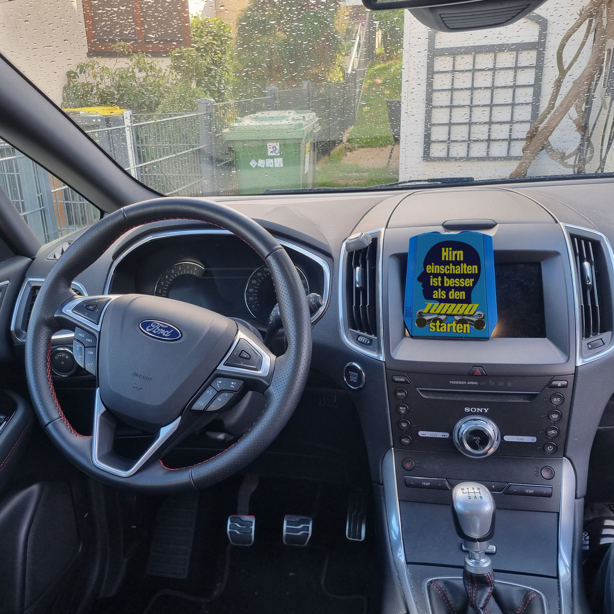 Raser Parkscheibe mit Turbo Motiv in Blau-Gelb mit 2 Einkaufswagenchips