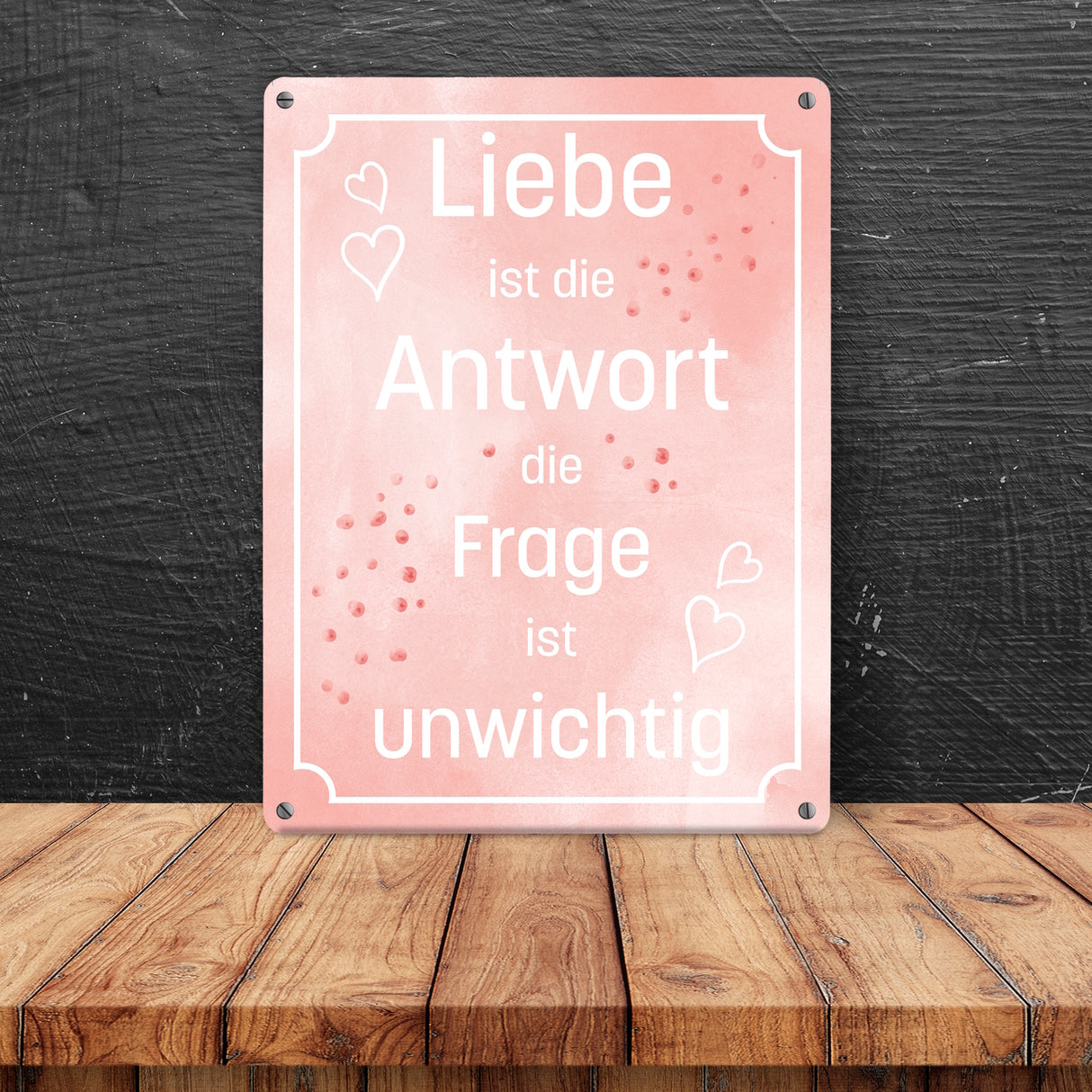 Metallschild mit schönem Spruch über die Liebe für das Wohnzimmer