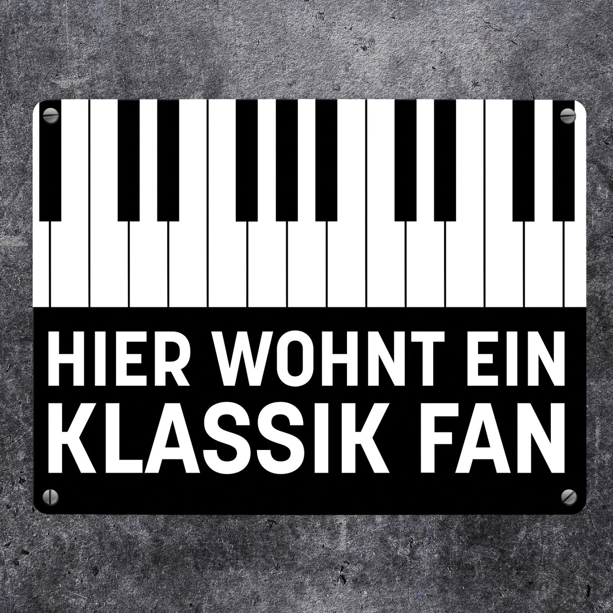 Hier wohnt ein Klassik Fan Metallschild mit Klavier Design