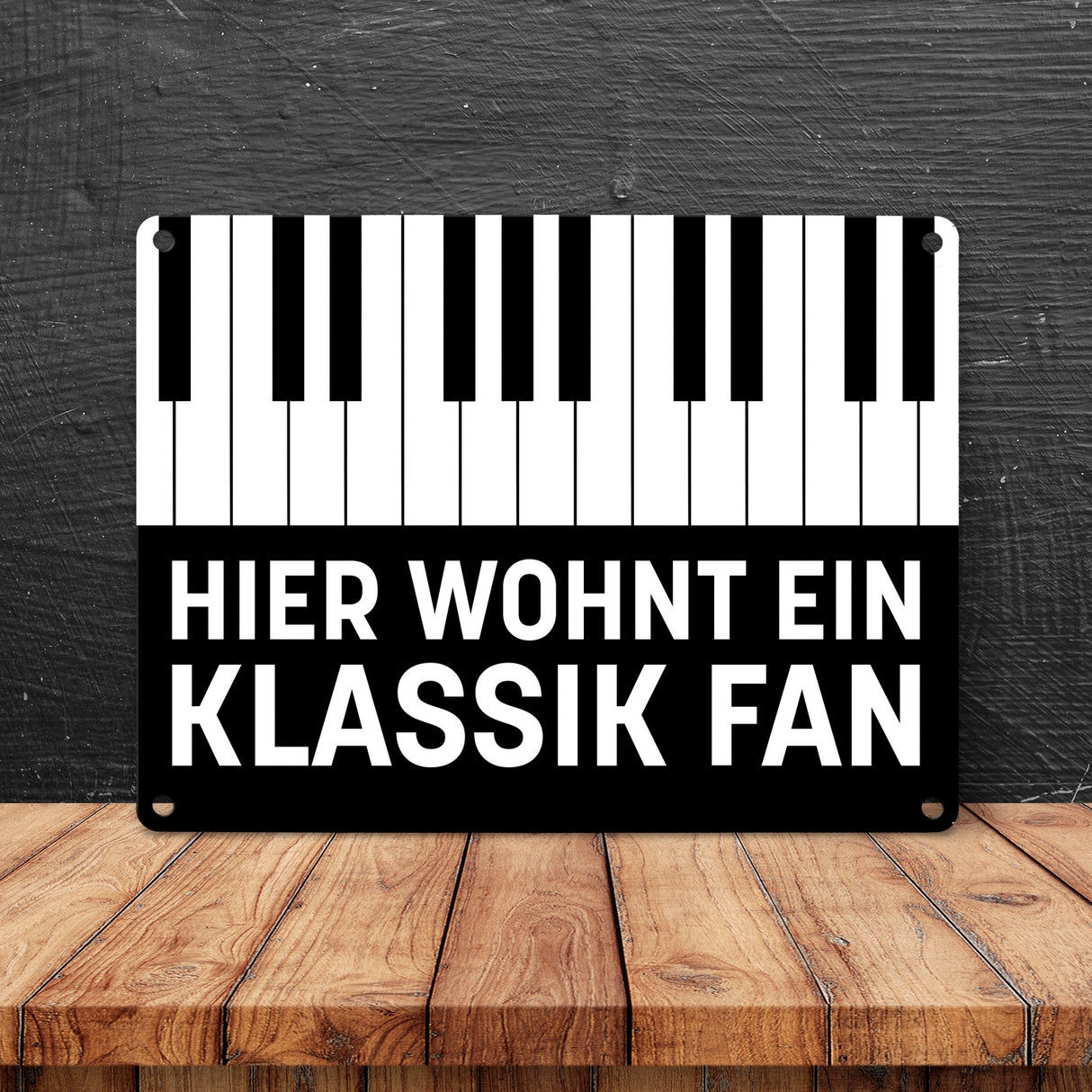Hier wohnt ein Klassik Fan Metallschild mit Klavier Design