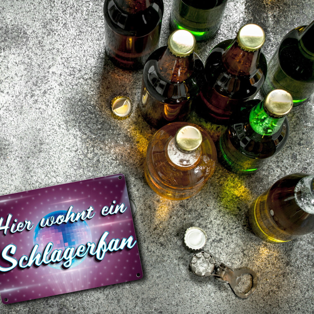 Hier wohnt ein Schlagerfan Metallschild mit Discokugel