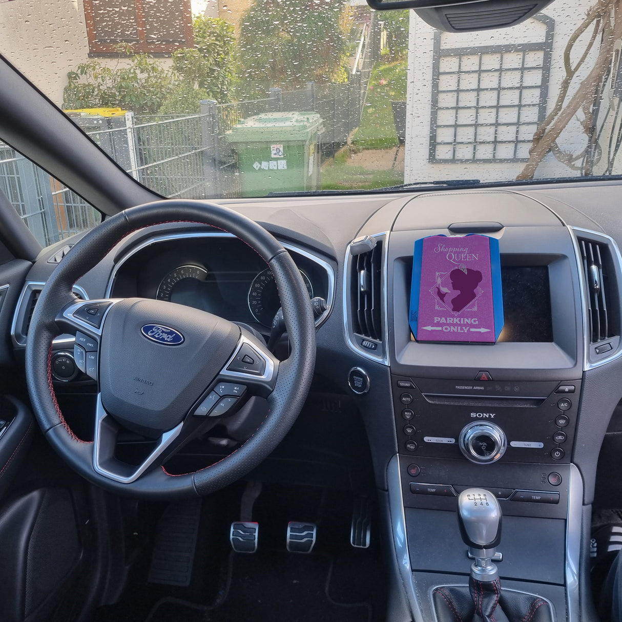 Shopping Queen Parking Only Parkscheibe mit zwei Einkaufswagenchips