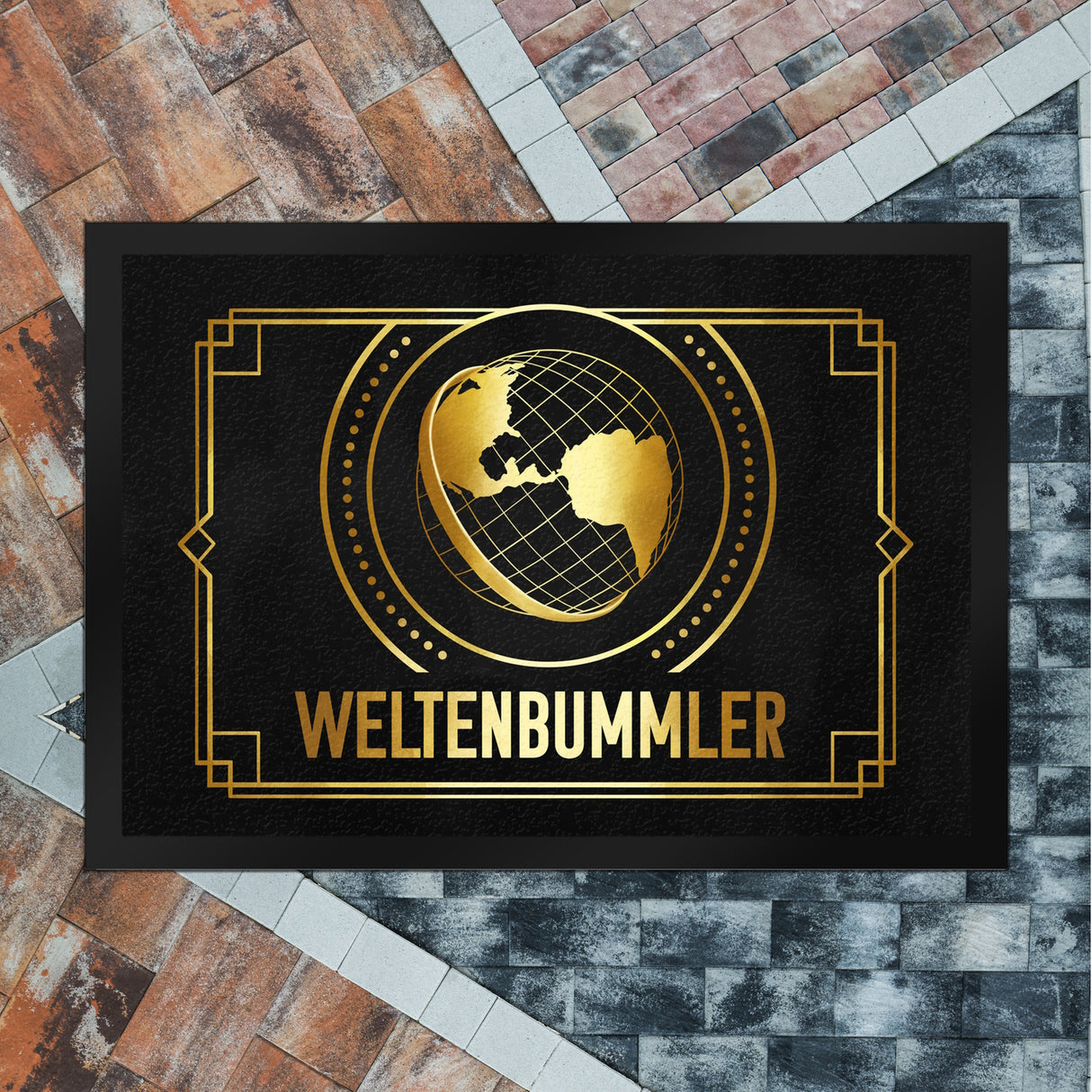 Weltenbummler Fußmatte mit goldenem Globus und Reisemotiv