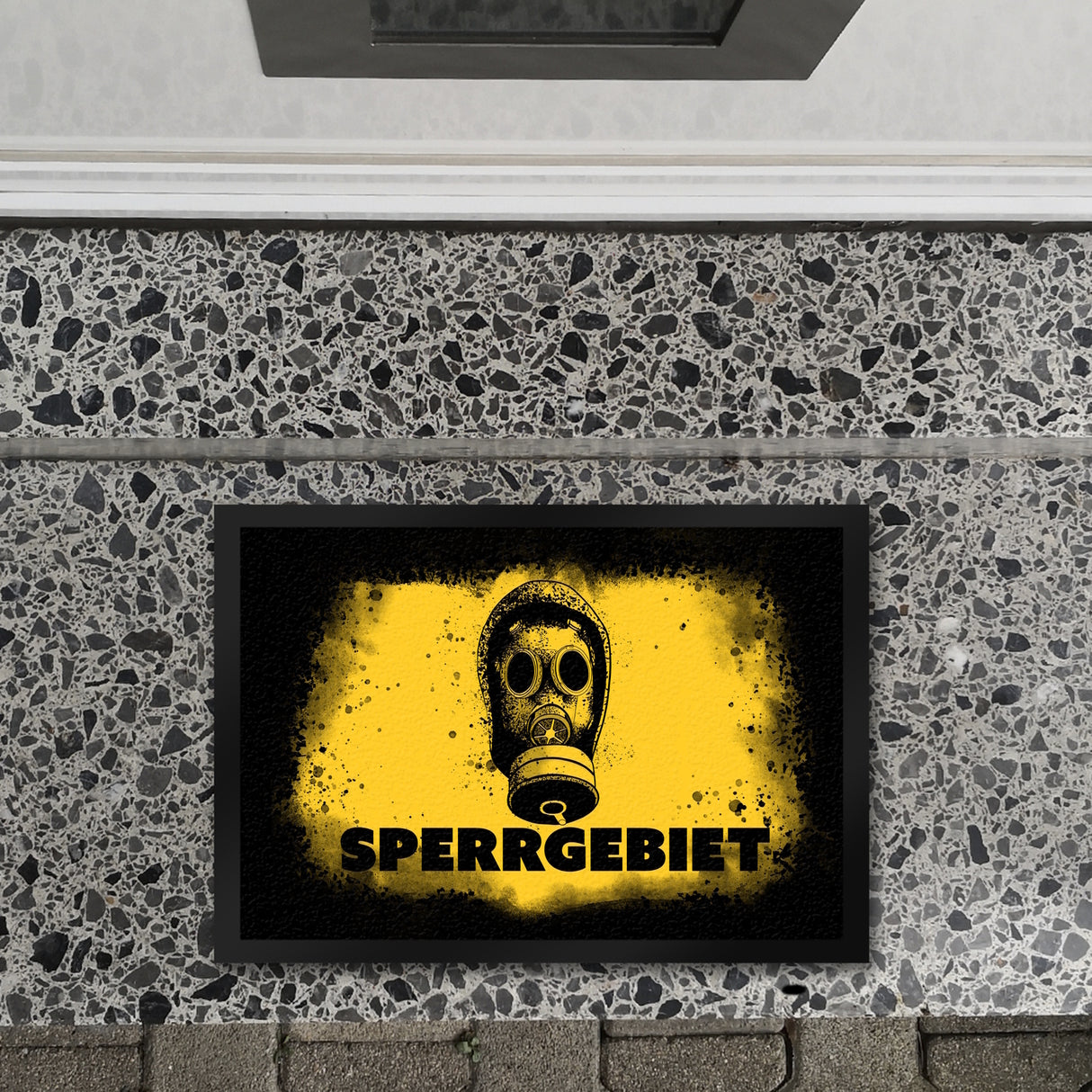 Sperrgebiet Fußmatte mit Gasmaskenmotiv