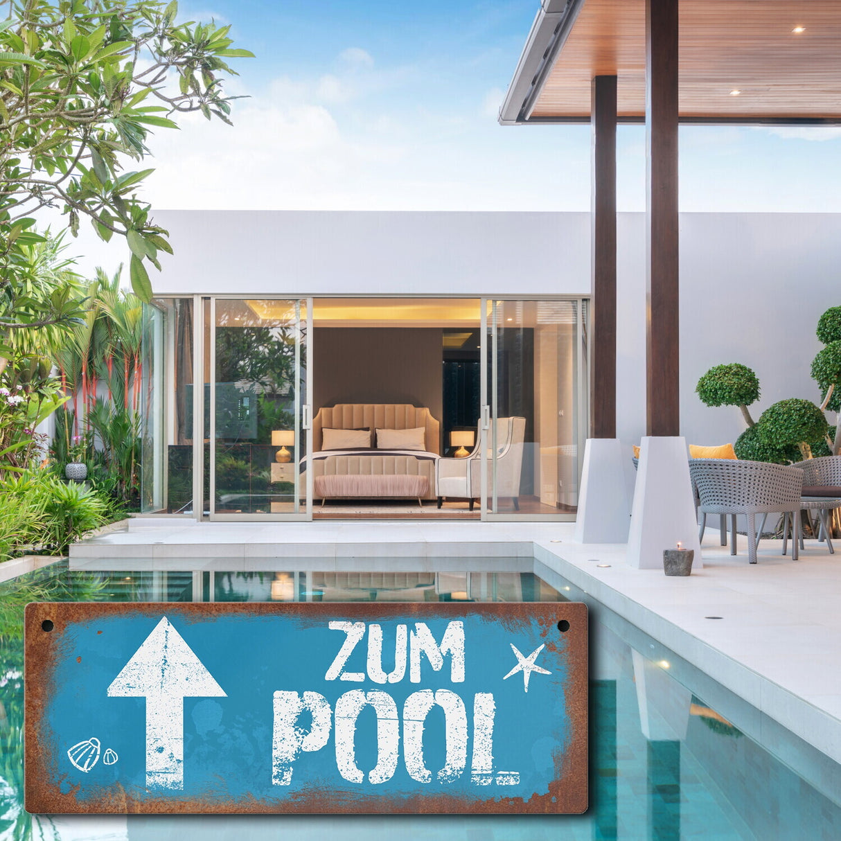 Zum Pool geradeaus Metallschild in Rostoptik