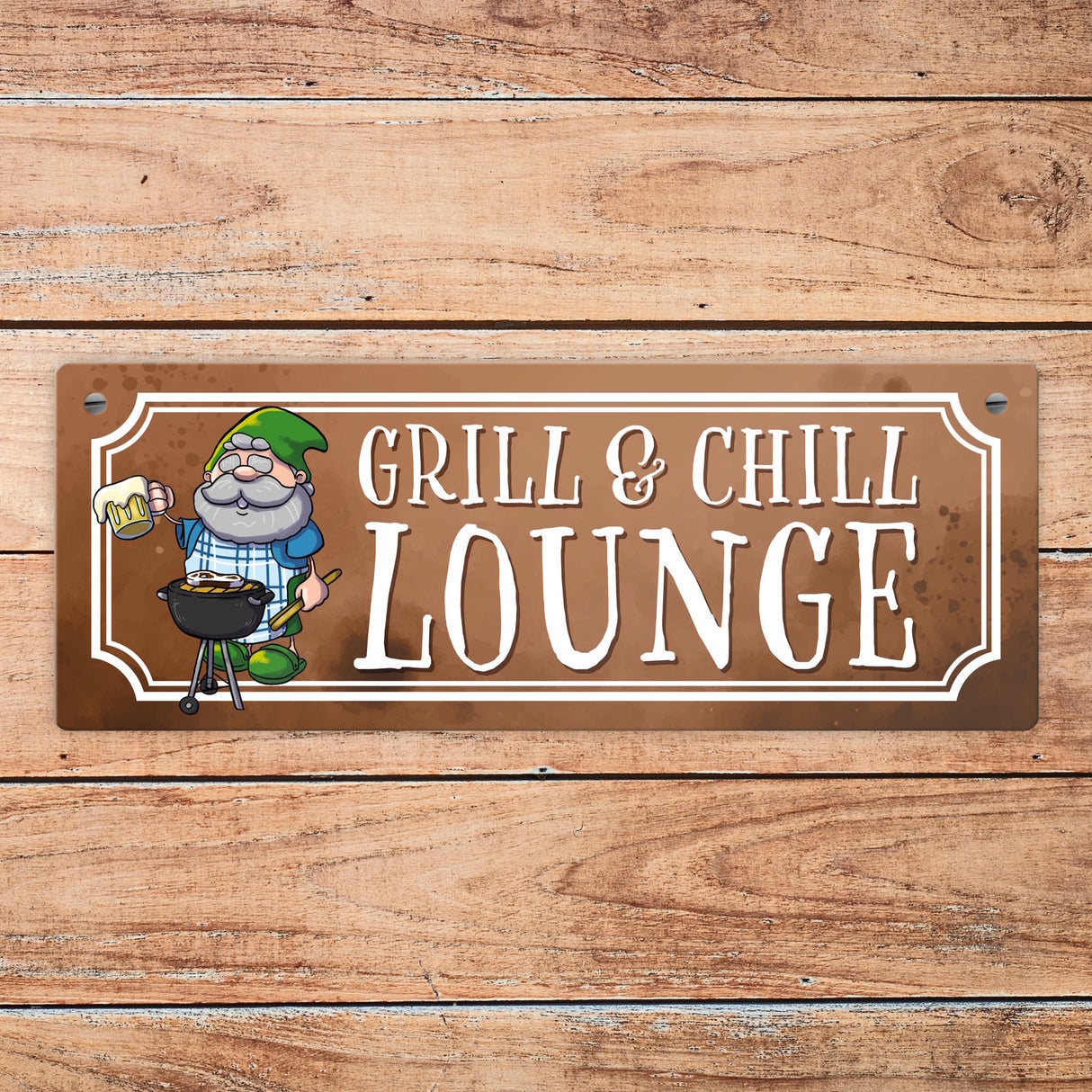 Grill & Chill Lounge Metallschild mit lustigem Gartenzwerg