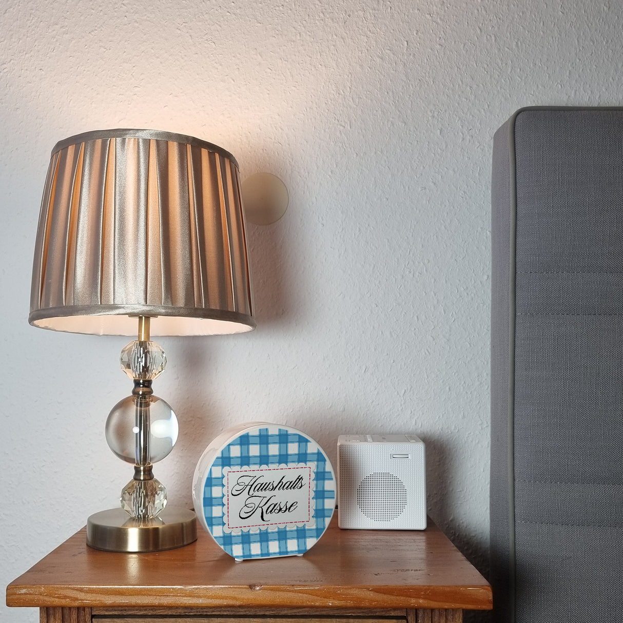 Haushaltskasse Spardose mit blau-weiß kariertem Muster