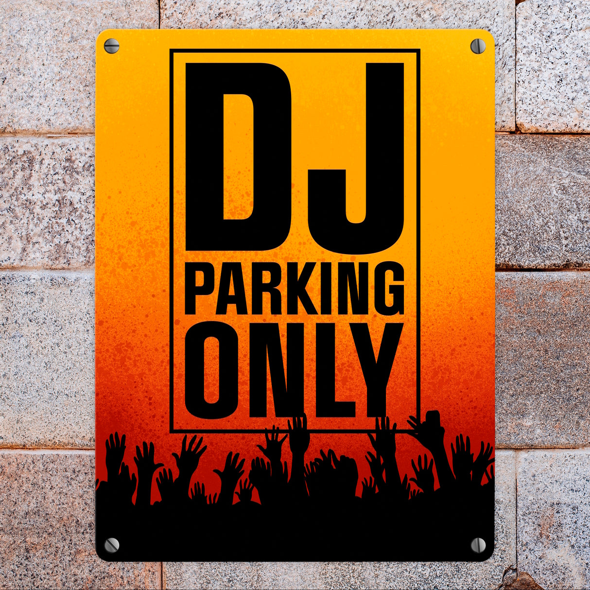 DJ parking only Metallschild für den Parkplatz