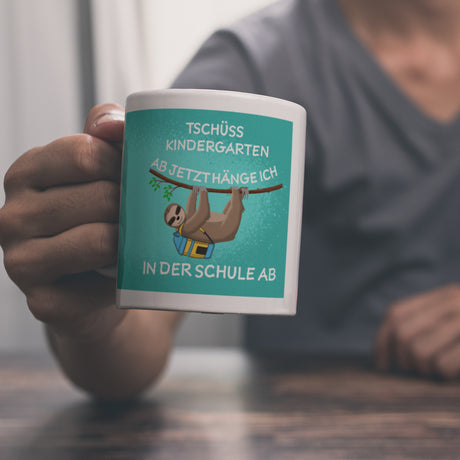 Tschüss Kindergarten... Faultier Kaffeebecher für die Einschulung