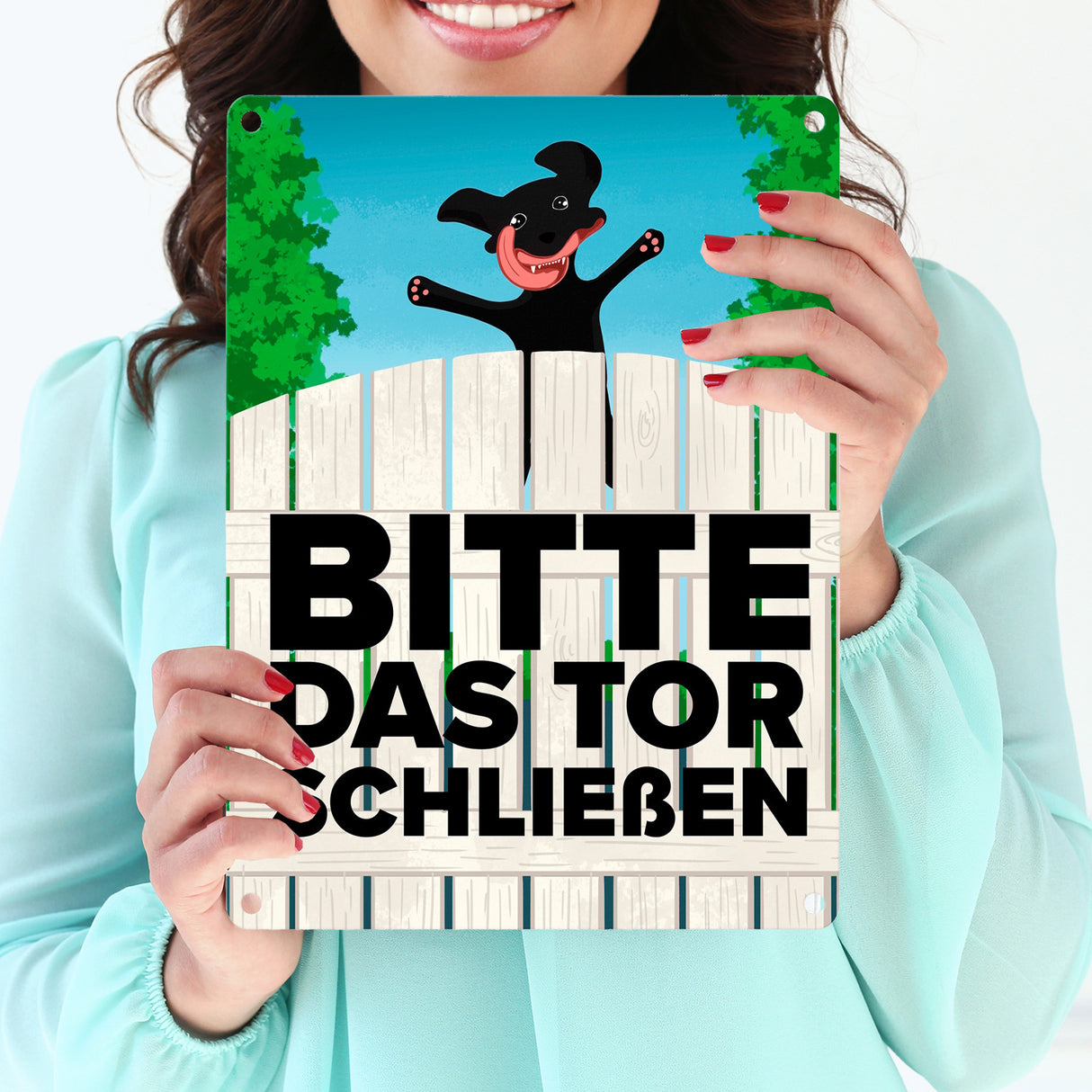 Bitte das Tor schließen Metallschild mit lustigem schwarzem Hund