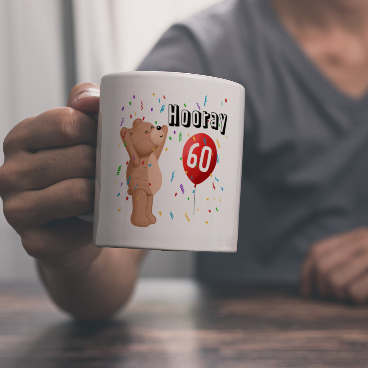 Witziger Kaffeebecher für den 60. Geburtstag mit Motiv: Hooray