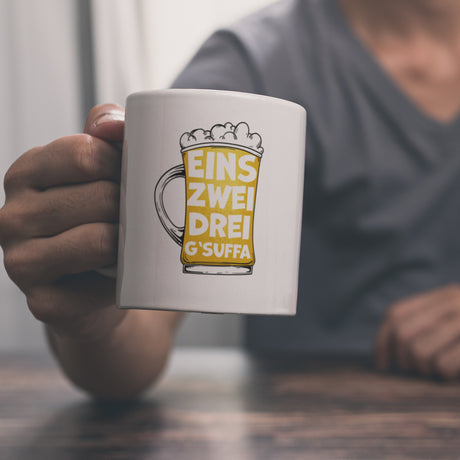 Eins zwei drei G'suffa witziger Kaffeebecher für Biertrinker