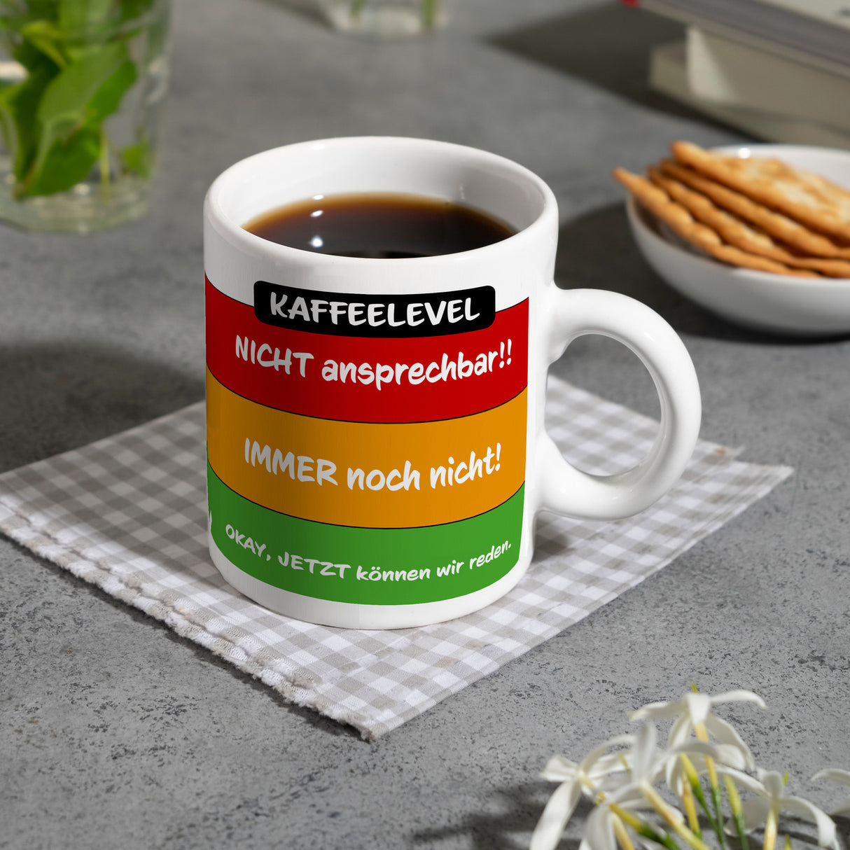 Kaffeelevel nicht ansprechbar Kaffeebecher mit verschiedenen Gemütslagen
