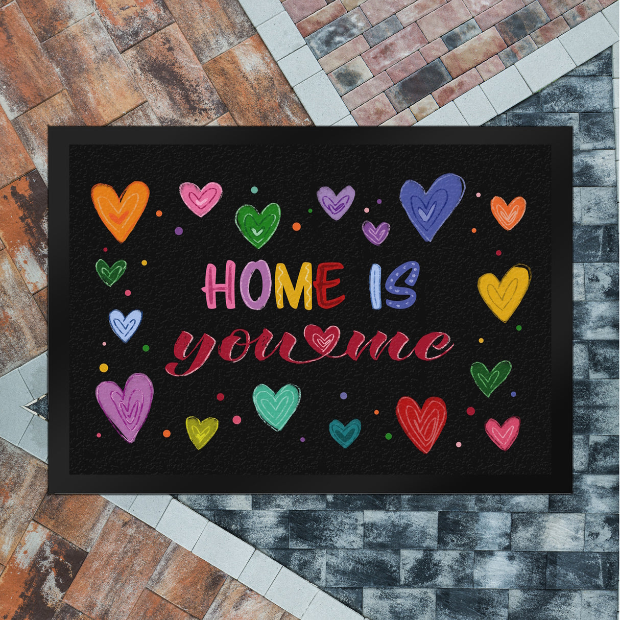Home ist you and me Fußmatte mit bunten Herzen