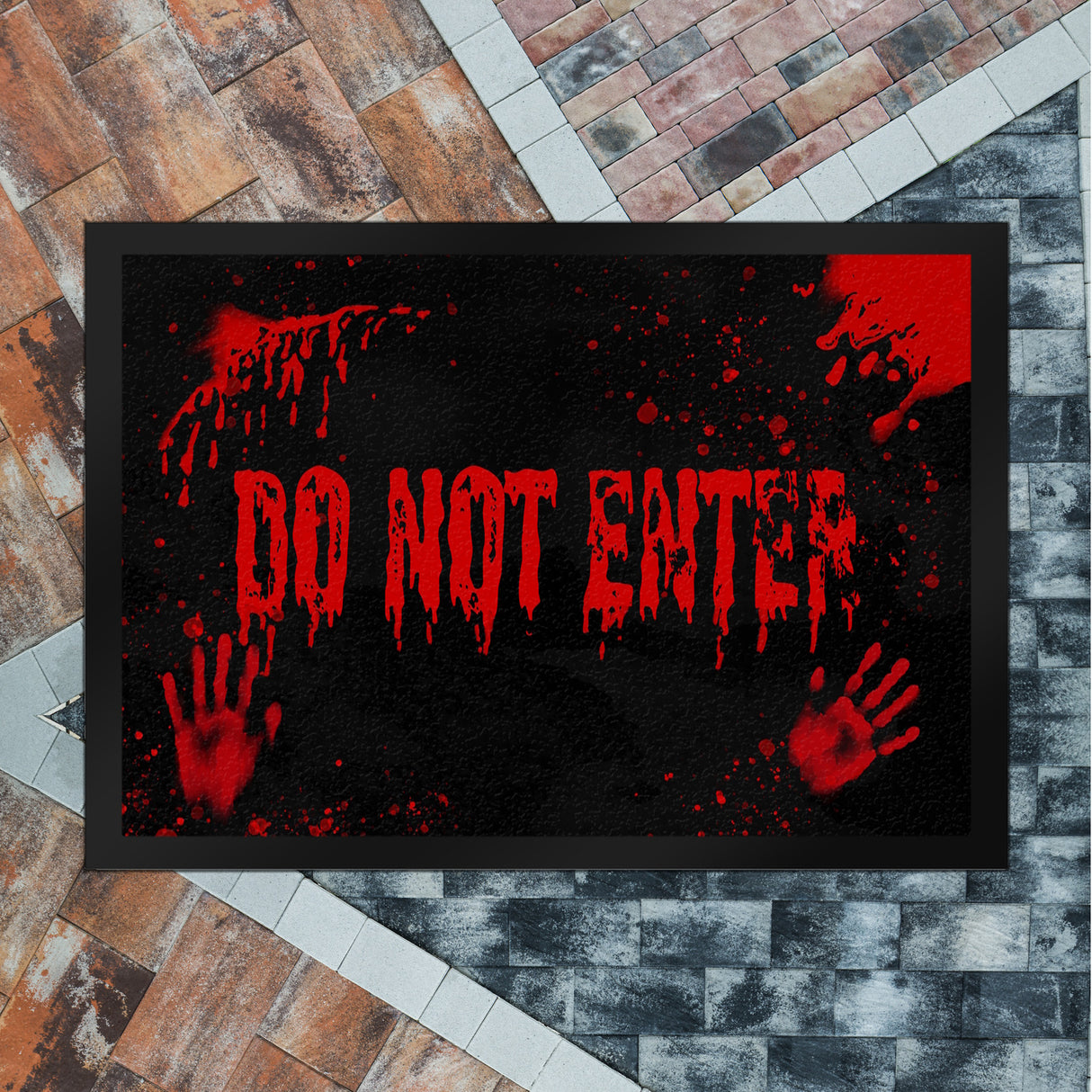 Do Not Enter Horror Halloween Blutbad Fußmatte mit Blutspritzern