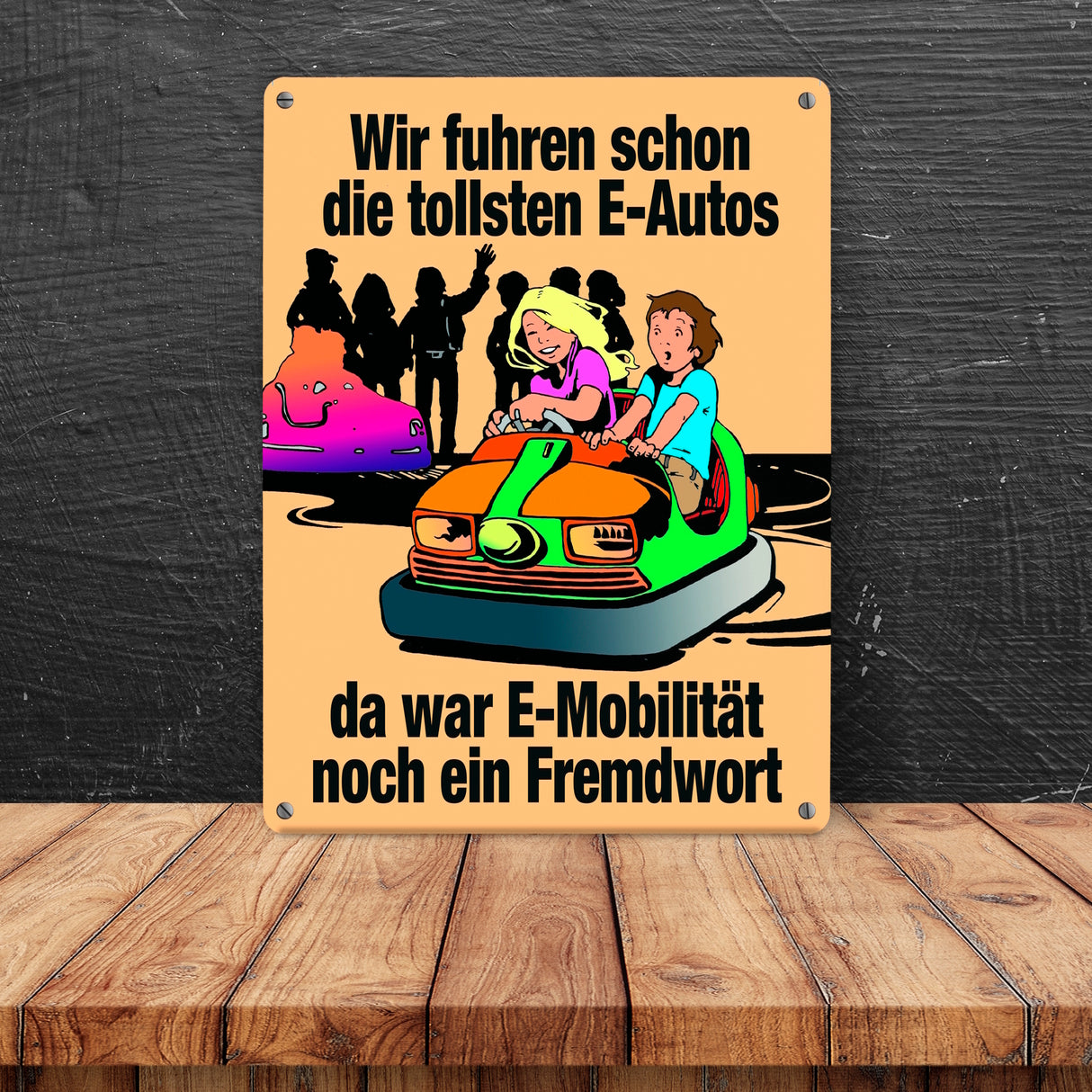 Boxauto als E-Auto Metallschild mit Spruch zu E-Mobilität in orange