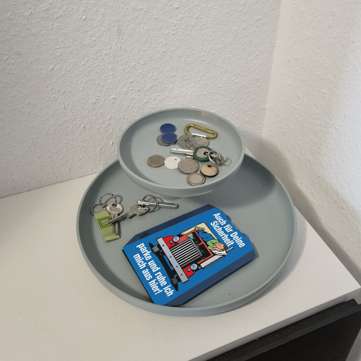 Ruhezeit für LKW-Fahrer Comic Parkscheibe in blau