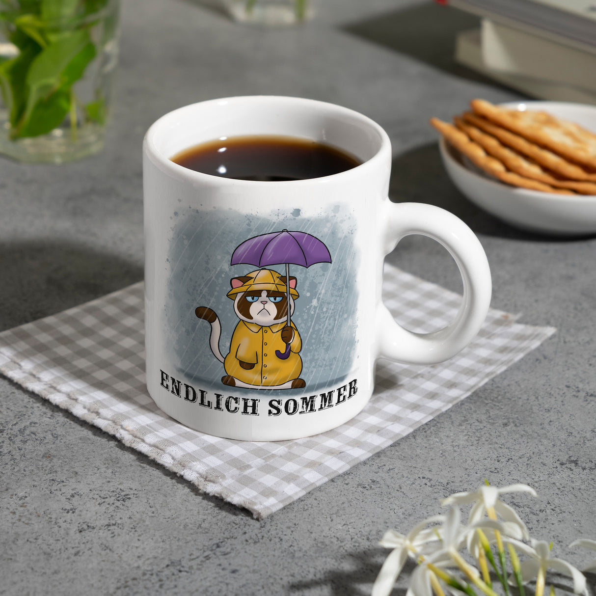 Endlich Sommer Kaffeebecher mit grummeliger Katze