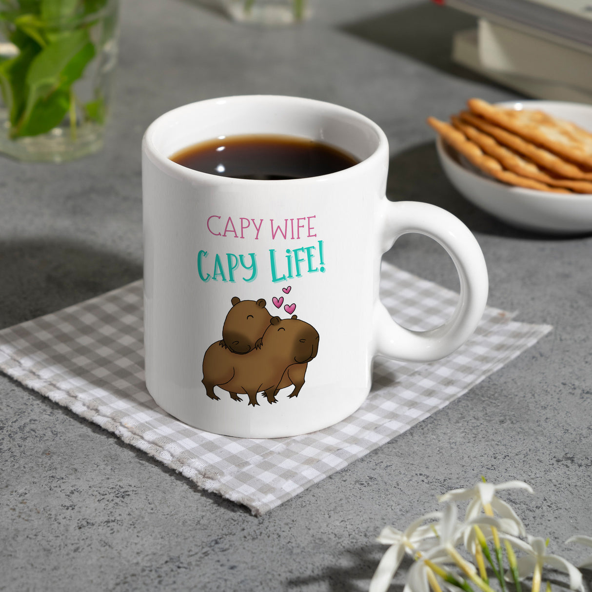 Capy wife capy life Kaffeebecher mit zwei verliebten Capybaras