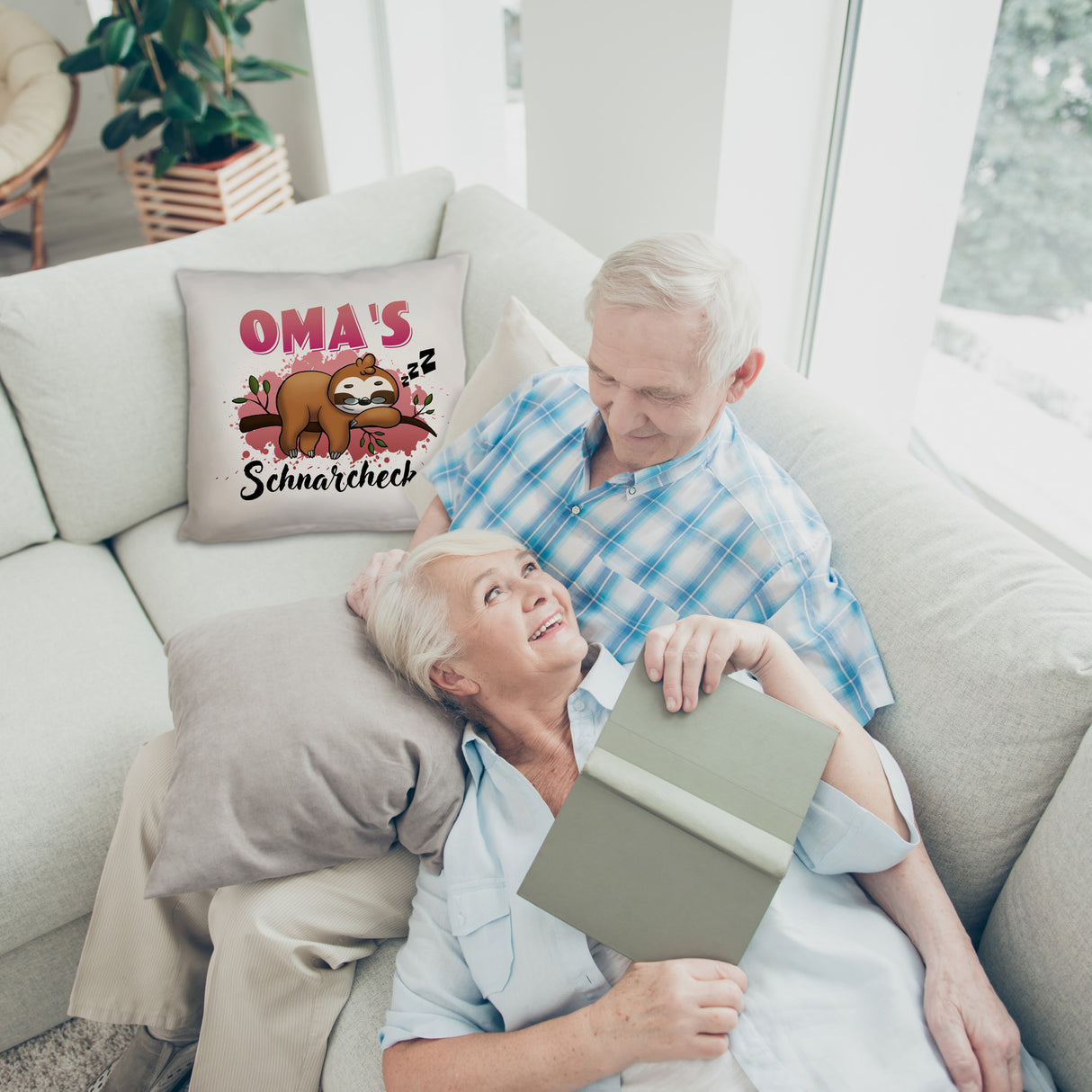 Faultier Kissen mit Spruch Oma's Schnarchecke