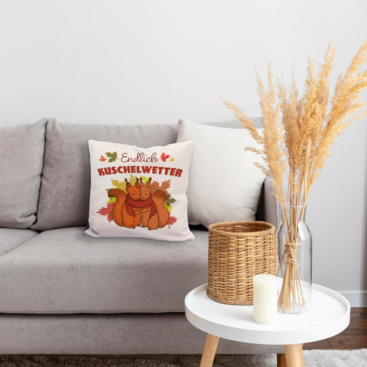 Endlich Kuschelwetter herbstliches Kissen mit Eichhörnchenpaar