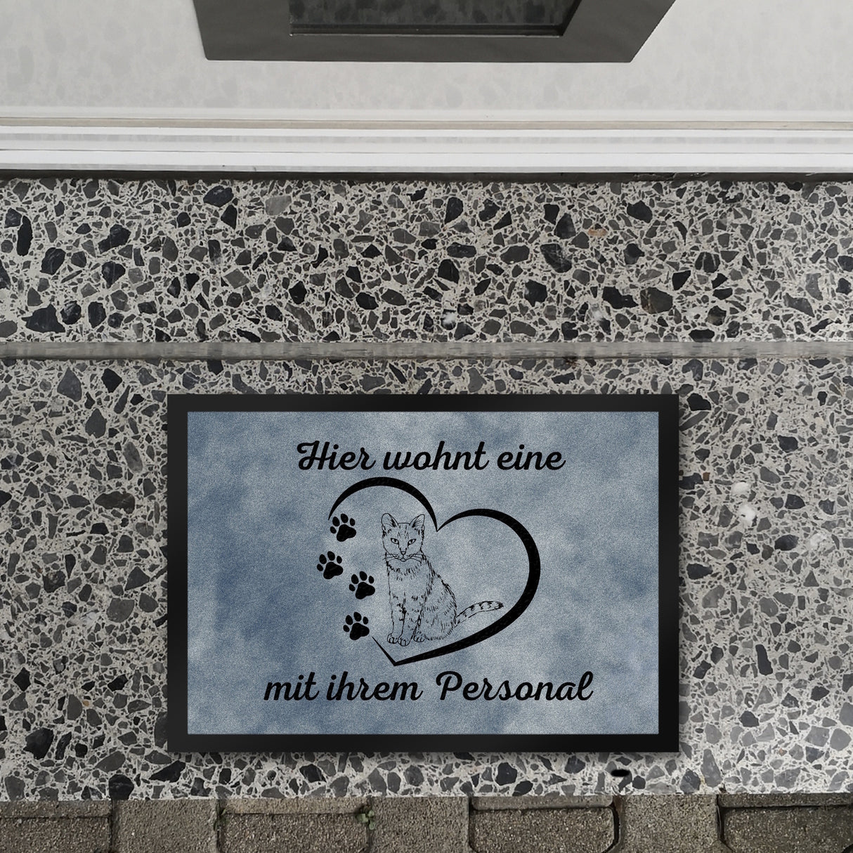 Fußmatte in 35x50 cm - Hier wohnt eine Katze mit ihrem Personal